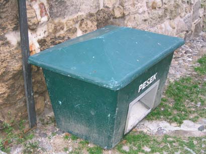 PTUJ posoda za pesek